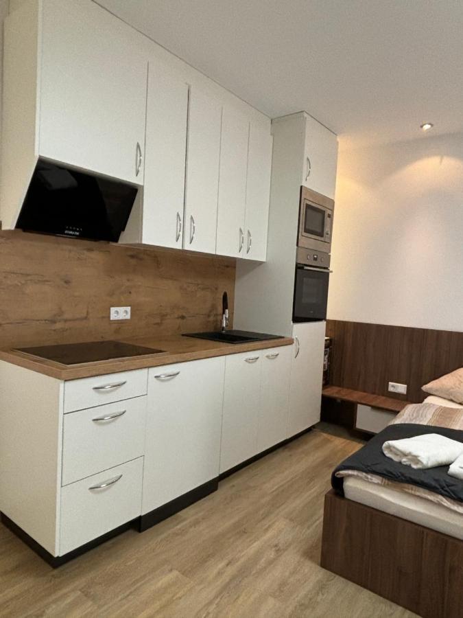 Lenti Duesseldorfer Apartment'S ภายนอก รูปภาพ