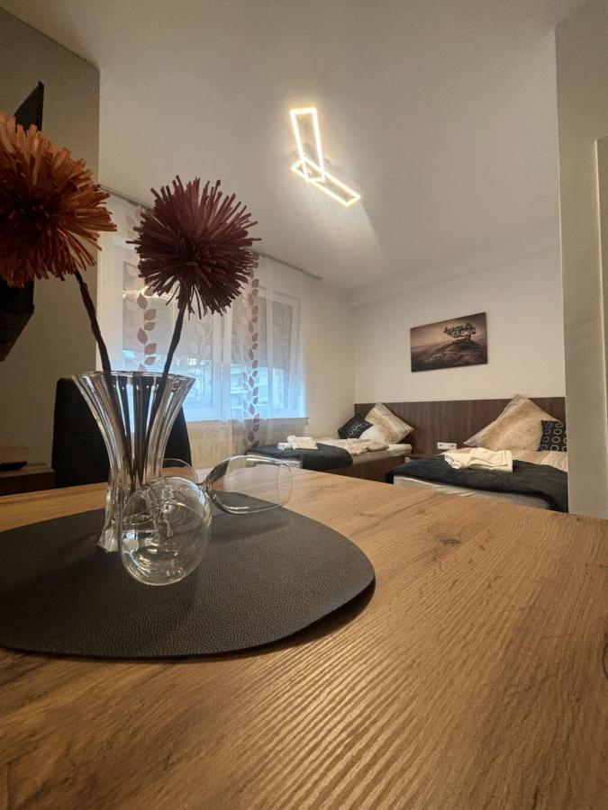 Lenti Duesseldorfer Apartment'S ภายนอก รูปภาพ