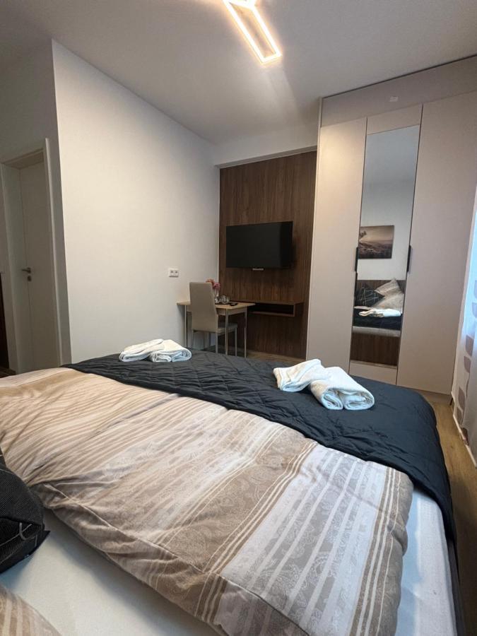 Lenti Duesseldorfer Apartment'S ภายนอก รูปภาพ