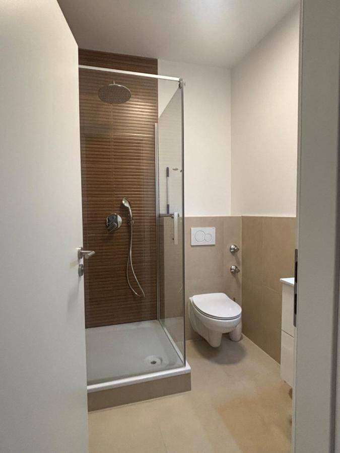 Lenti Duesseldorfer Apartment'S ภายนอก รูปภาพ