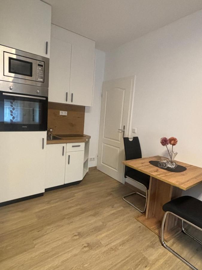 Lenti Duesseldorfer Apartment'S ภายนอก รูปภาพ