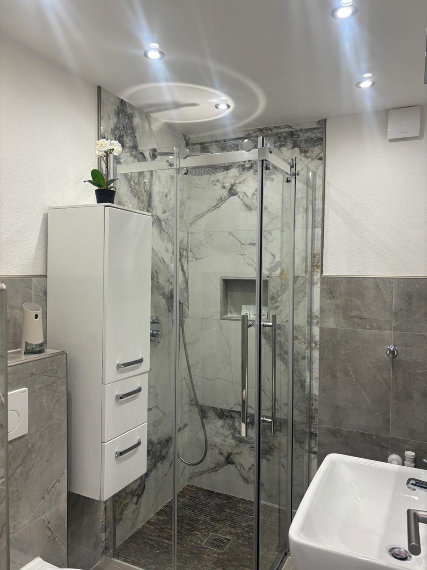 Lenti Duesseldorfer Apartment'S ภายนอก รูปภาพ