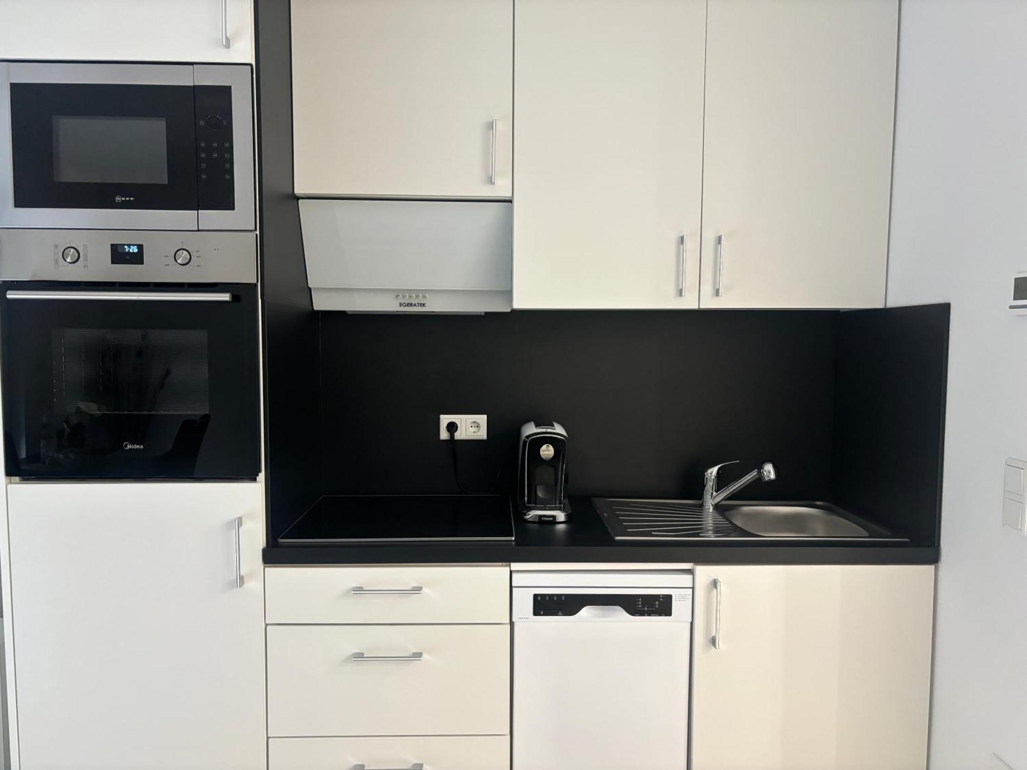 Lenti Duesseldorfer Apartment'S ภายนอก รูปภาพ