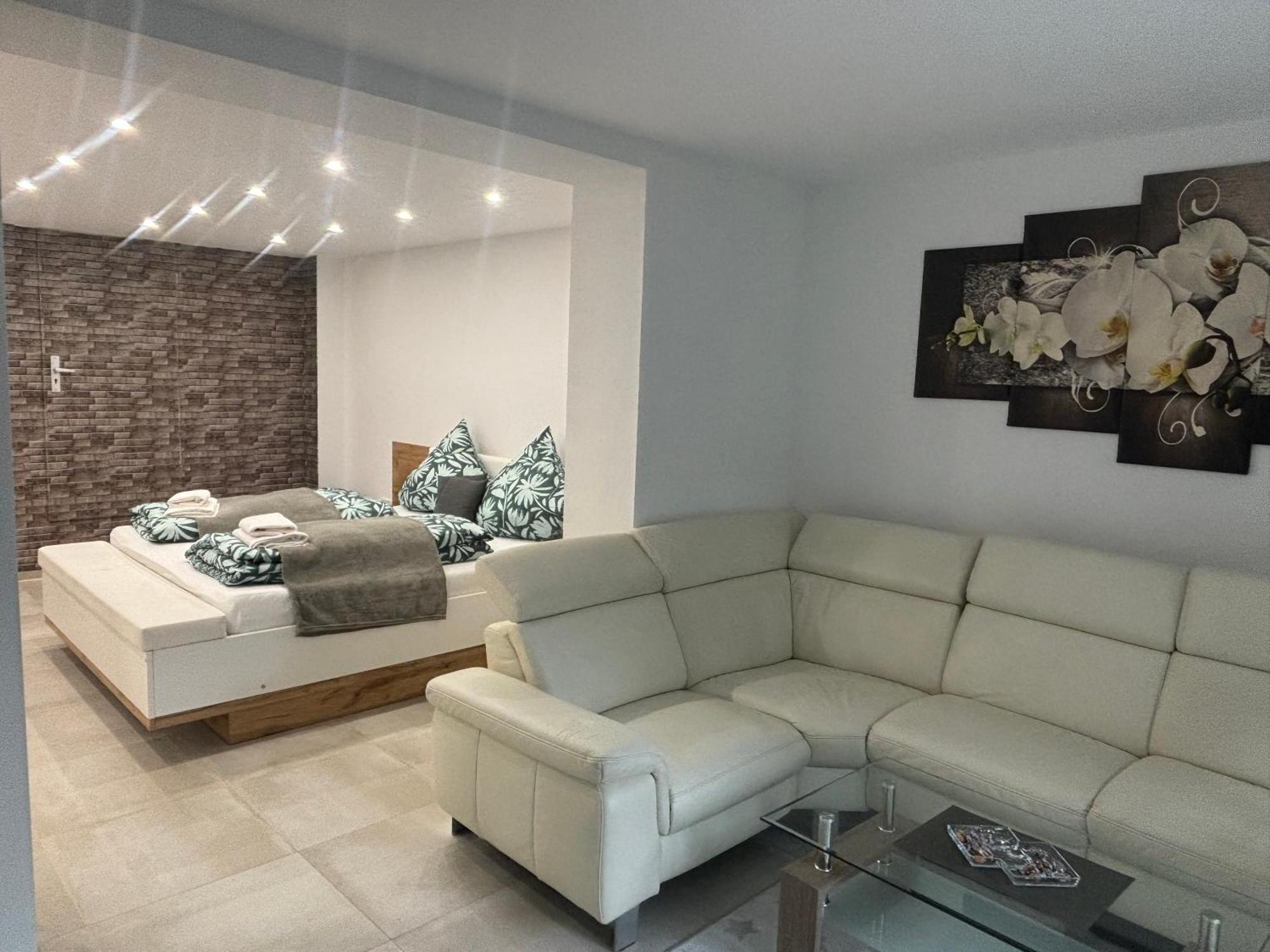 Lenti Duesseldorfer Apartment'S ภายนอก รูปภาพ